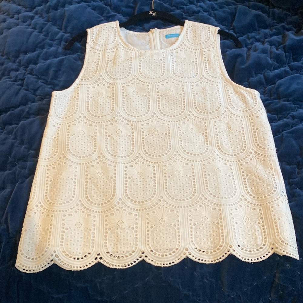 J. McLaughlin Eyelet top size M